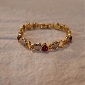 Vintage gold heart bracelet